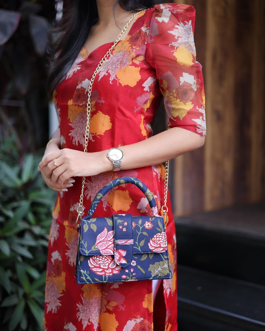 Navy blue floral cotton printed bag - Studio Thari